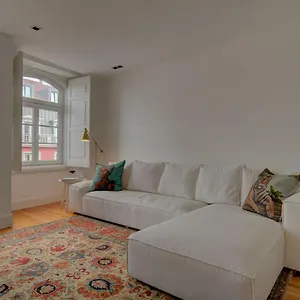https://tracey-neills-place-in-principe-real.hotels-lisbon-portugal.com